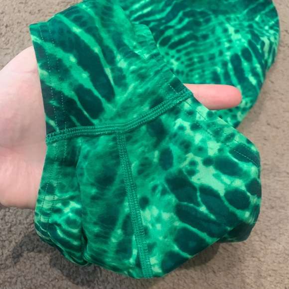 Green Patterned Speedo Suit - Picture 4 of 7